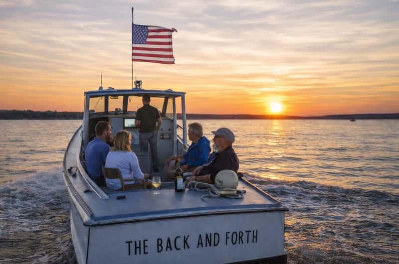 Independent water operators building a stronger local boating community.