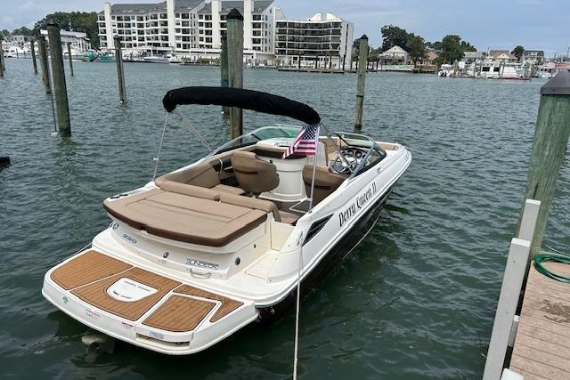 Small bowrider used for short private boat charters.